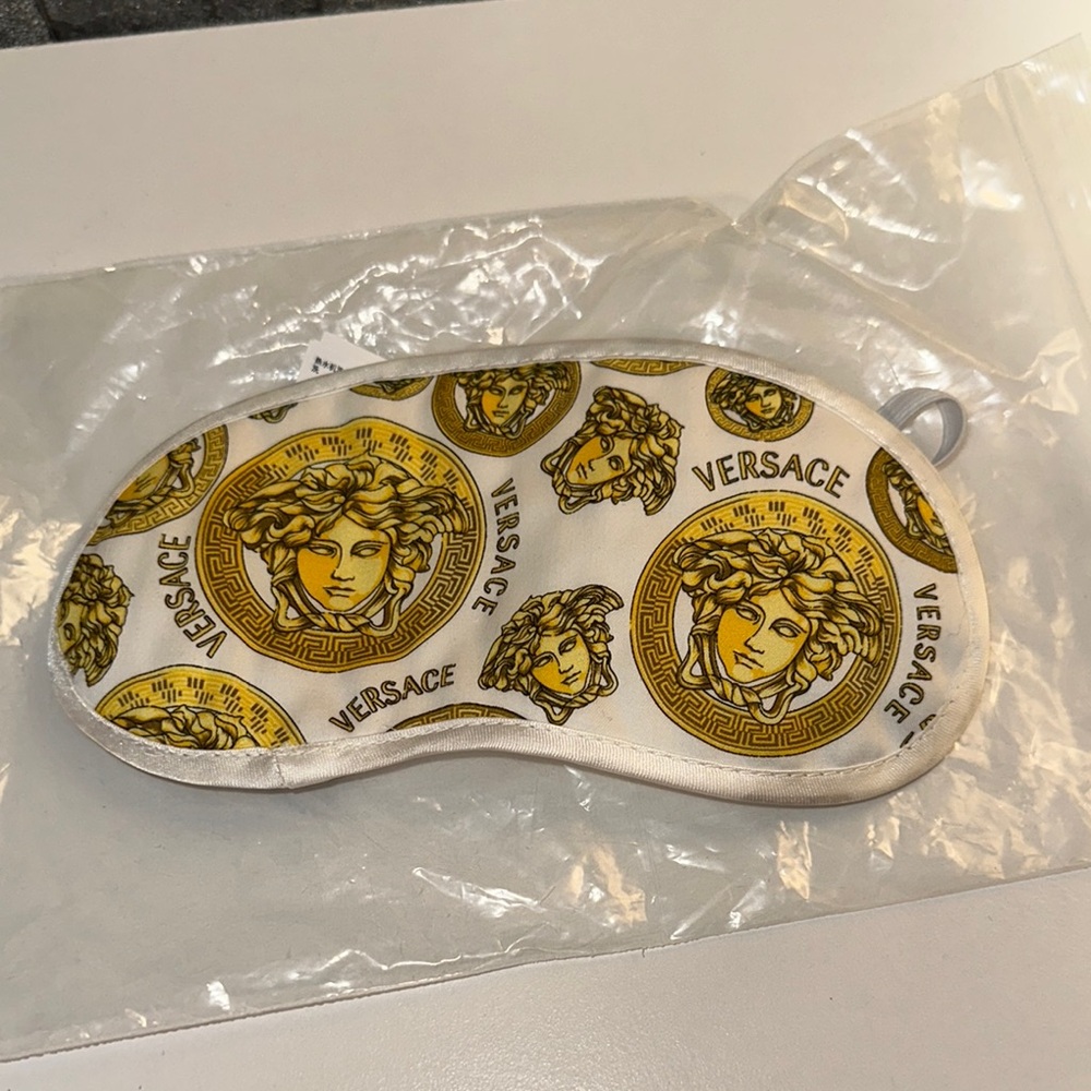 Versace Medusa Gold and Cream Eye Mask